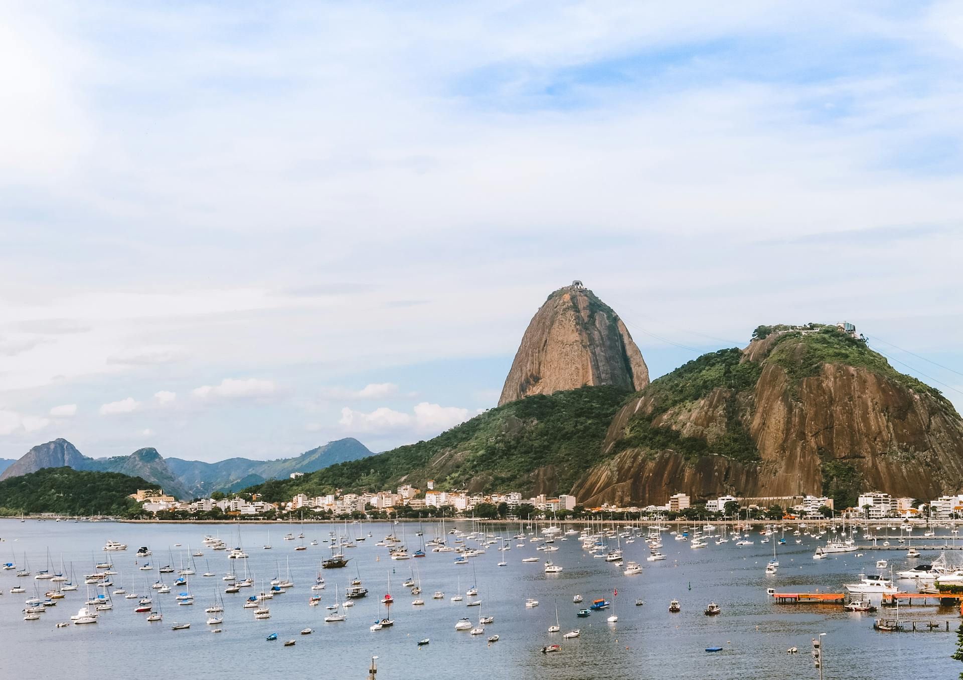 Toronto • Rio de Janeiro
